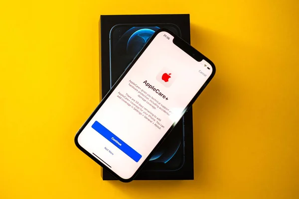 Apple care plus New iPhone 12 Pro Pro 5G Max with triple-camera by Apple Computers — Stock Photo, Image