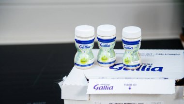 Bebekler için yeni Galya bebek formülü Premium Galliagest