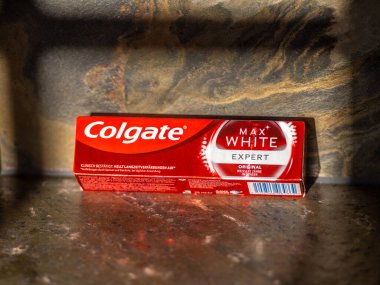 Colgate Maksimum Güvenlikli Beyaz Doğal Taş Uzmanı