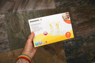 Medela Simphony İsviçre 'de anneleri emzirmek için yapılmış.