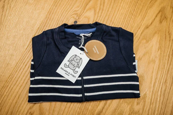 Vêtements pour bébés fabriqués par la Suédoise Polarn O Pyret Suède — Photo