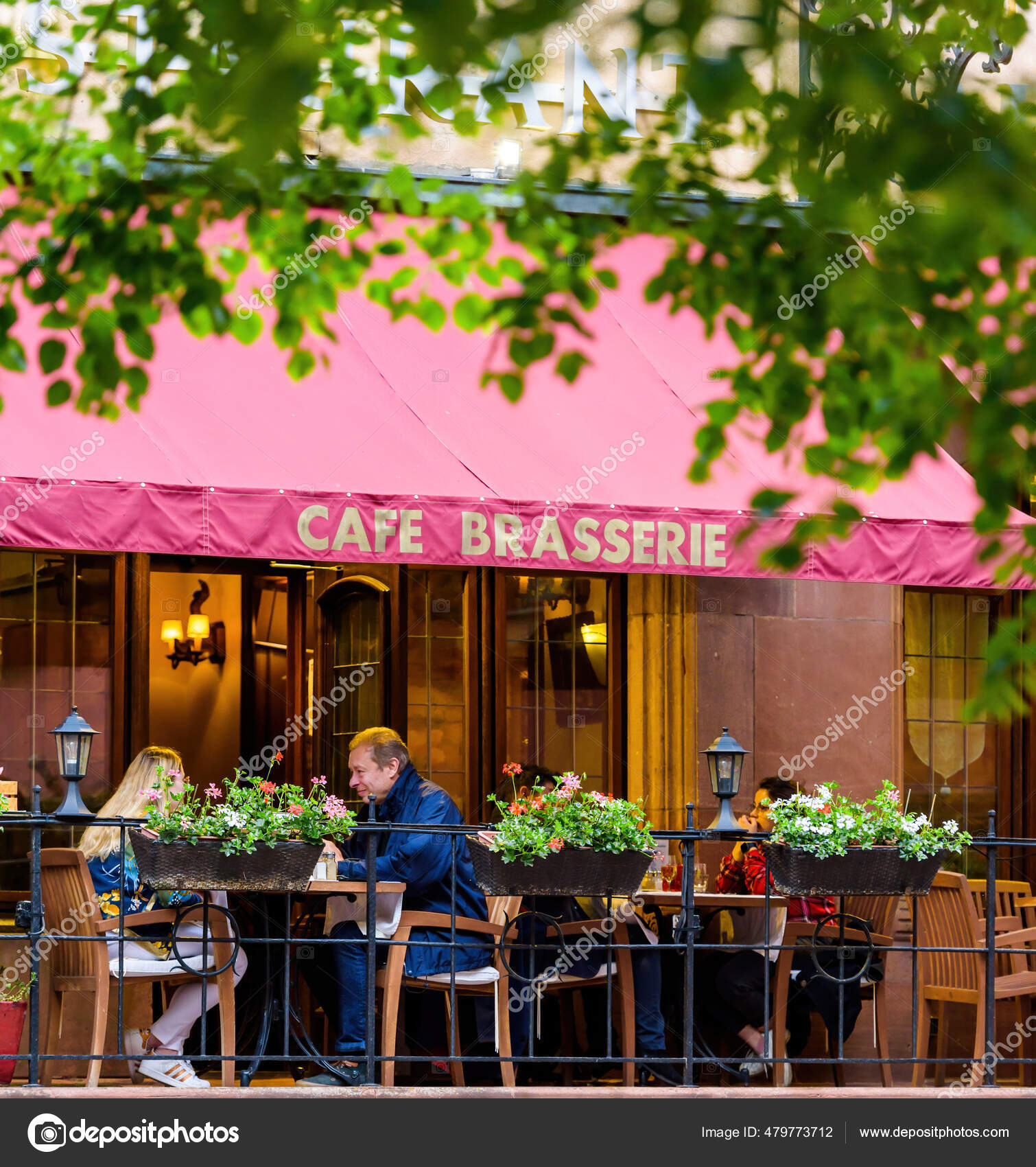 Large Outdoor Restaurants Restaurants With Large Top Seating Outside