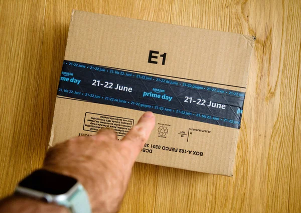 Parcel Amazon Prime Day em 21-22 de junho maior evento de comércio eletrônico em todo o mundo — Fotografia de Stock