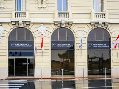 Merkez Monako 'daki BNP Paribas Varlık Yönetimi Merkezi' nin boş fosu