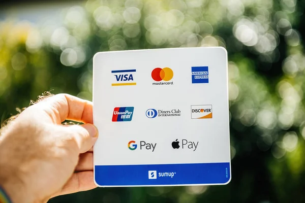 Visa, Mastercard, American Express, UnionPay, Diners Club international, Discover, GPay and Apple Pay — Stock Photo, Image