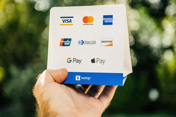 Visa, Mastercard, American Express, UnionPay, Diners Club international, Discover, GPay e Apple Pay — Foto Stock