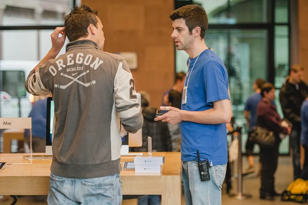 Nieuwe apple smartphone verkoop begint — Stockfoto