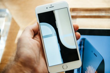 Yeni iphone 6 ve iphone 6 artı elinde