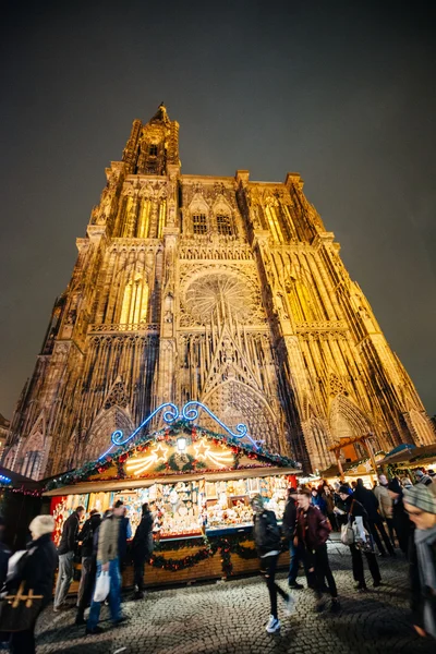 O mercado de Natal mais antigo da Europa Estrasburgo, Alsácia, Fran — Fotografia de Stock