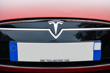 Tesla Model S elektrikli otomobil sıfır emisyon