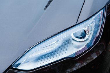 Tesla Model S elektrikli otomobil sıfır emisyon