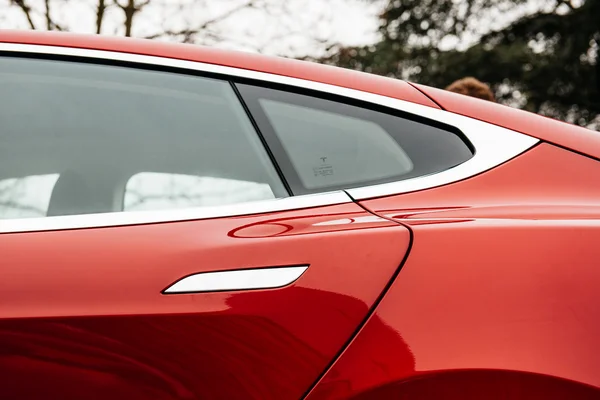 Tesla Model S auto elettrica zero emissioni — Foto Stock