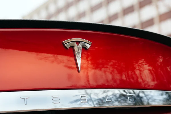 Tesla Modelo S coche eléctrico cero emisiones Imagen de archivo