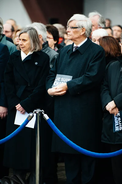 Estrasburgo mantiene vigilia silenciosa por los muertos en el ataque de París — Foto de Stock