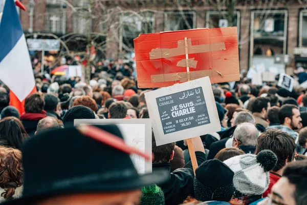 Mass unity rally held in Strasbourg following recent terrorist a — Stock Photo, Image