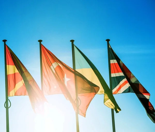 Makedonya, Türkiye, Ukrayna ve İngiltere bayrakları — Stok fotoğraf