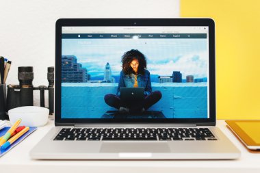 Elma elma izle, Macbook Retina ve tıbbi araştırma başlattı 