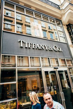 Tiffany ve şirketin amiral gemisi mağaza