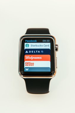 Elma izle başlar dünya çapında - ilk smartwatch App üzerinden satış