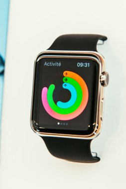 Elma izle başlar dünya çapında - ilk smartwatch App üzerinden satış