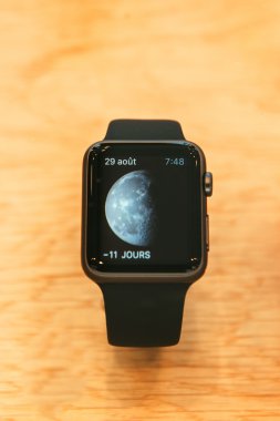 Elma izle başlar dünya çapında - ilk smartwatch App üzerinden satış