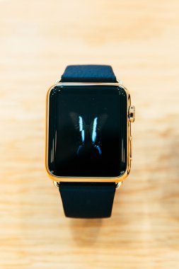 Elma izle başlar dünya çapında - ilk smartwatch App üzerinden satış