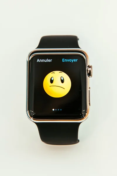 Apple Watch começa a vender em todo o mundo - primeiro smartwatch de App — Fotografia de Stock