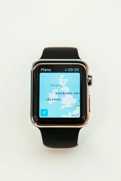 Apple Watch inizia a vendere in tutto il mondo primo smartwatch da App — Foto Stock