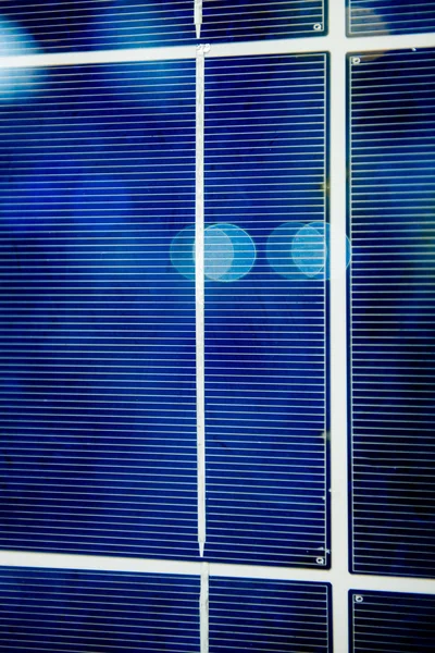 太陽電池パネルのバッテリーのクローズ アップの詳細 — ストック写真