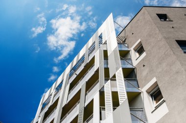 Beton alüminyum cephe