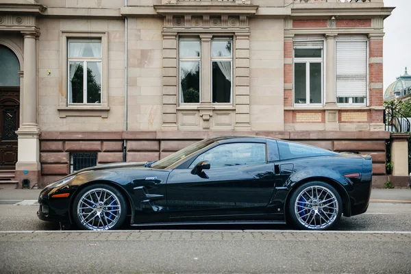 Chevrolet Corvette ZR 1 auto sportiva di lusso parcheggiata — Foto Stock