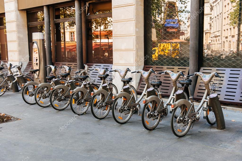bicycle stations