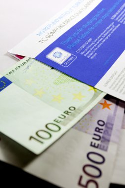 Ücretsiz zarf ile bin-in eur vergi