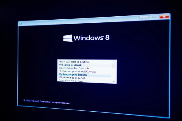 Windows 8.1 Pro instalacja z opption wybór języka — Zdjęcie stockowe