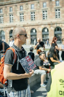 Pilot balina tutuklanması karşı katliam protesto deniz çoban