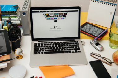 Apple bilgisayarlar yeni ipad Pro, iphone 6s, 6s artı ve Apple Tv