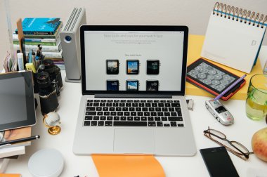 Apple bilgisayarlar yeni ipad Pro, iphone 6s, 6s artı ve Apple Tv