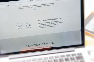 Apple bilgisayarlar yeni ipad Pro, iphone 6s, 6s artı ve Apple Tv