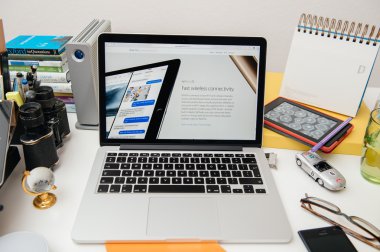 Apple bilgisayarlar yeni ipad Pro, iphone 6s, 6s artı ve Apple Tv