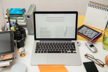 Apple bilgisayarlar yeni ipad Pro, iphone 6s, 6s artı ve Apple Tv
