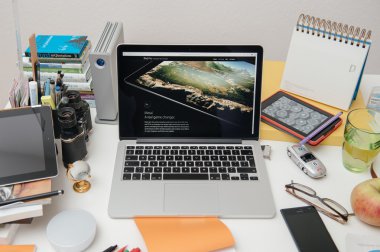 Apple bilgisayarlar yeni ipad Pro, iphone 6s, 6s artı ve Apple Tv