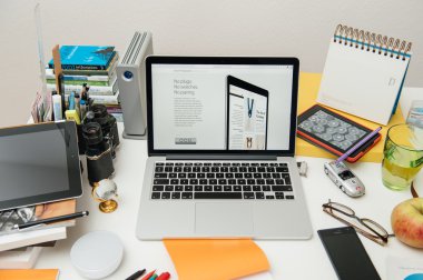 Apple bilgisayarlar yeni ipad Pro, iphone 6s, 6s artı ve Apple Tv