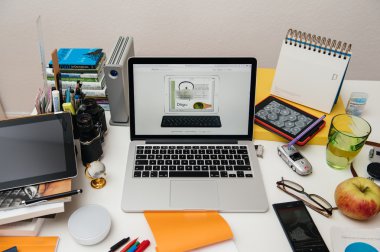 Apple bilgisayarlar yeni ipad Pro, iphone 6s, 6s artı ve Apple Tv