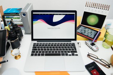 Apple bilgisayarlar yeni ipad Pro, iphone 6s, 6s artı ve Apple Tv