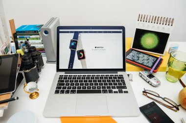 Apple bilgisayarlar yeni ipad Pro, iphone 6s, 6s artı ve Apple Tv