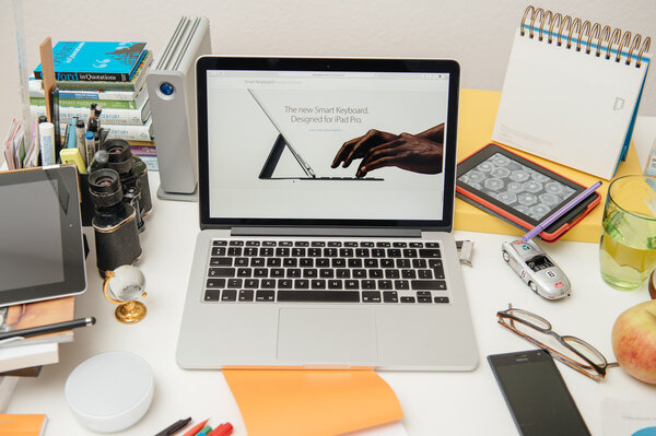 Apple Computers новый iPad Pro, iPhone 6s, 6s Plus и Apple TV
