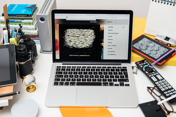 Apple Computers новый iPad Pro, iPhone 6s, 6s Plus и Apple TV
