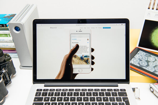 Apple Computers новый iPad Pro, iPhone 6s, 6s Plus и Apple TV
