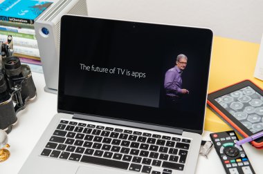 Apple bilgisayarlar yeni ipad Pro, iphone 6s, 6s artı ve Apple Tv