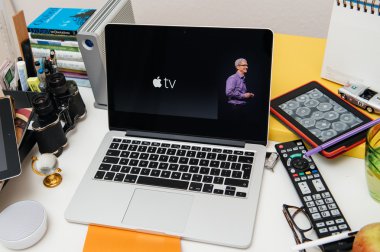 Apple bilgisayarlar yeni ipad Pro, iphone 6s, 6s artı ve Apple Tv